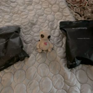 Incense burner with cones